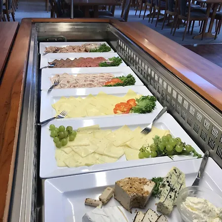 科曼多伽登酒店 酒店